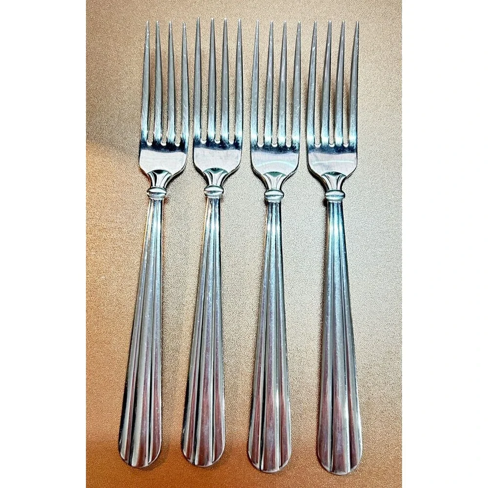 Oneida Unity Stainless Set of 4 Dinner Forks 7 3/4